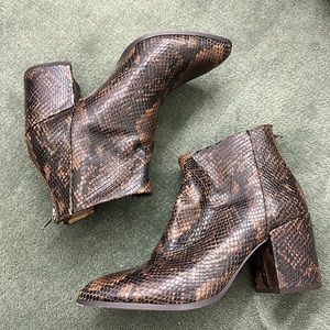 Steve Madden Snakeskin booties